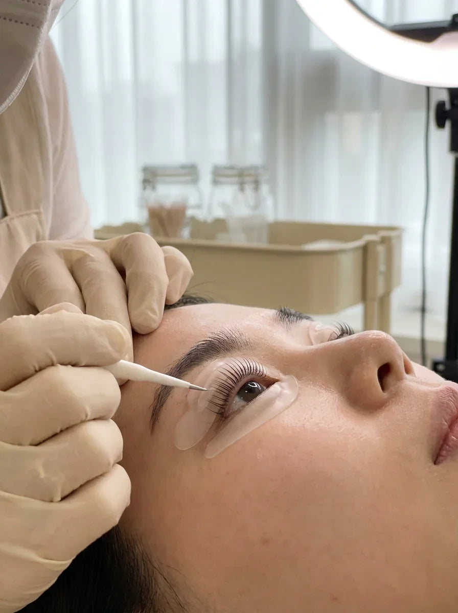 2026’da Trend: Kore Stili Lifting ile Doğal ama Etkili Kirpikler