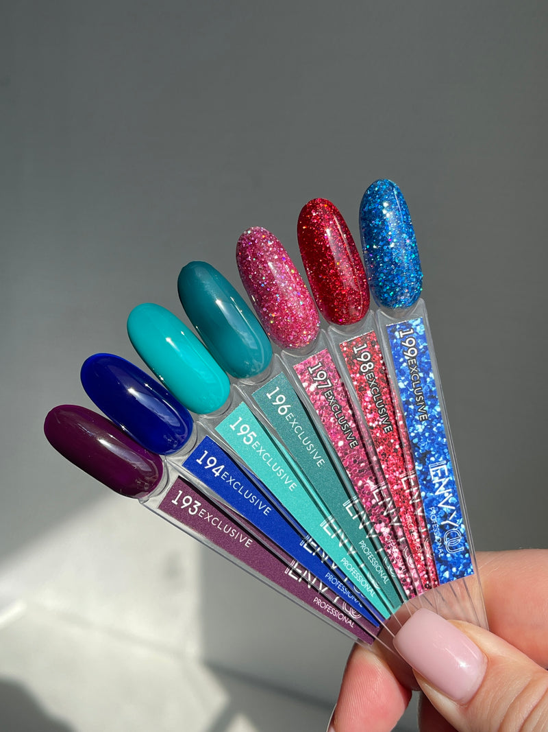 Эксклюзивная серия стойкого лака для ногтей Envy You, номер 194.